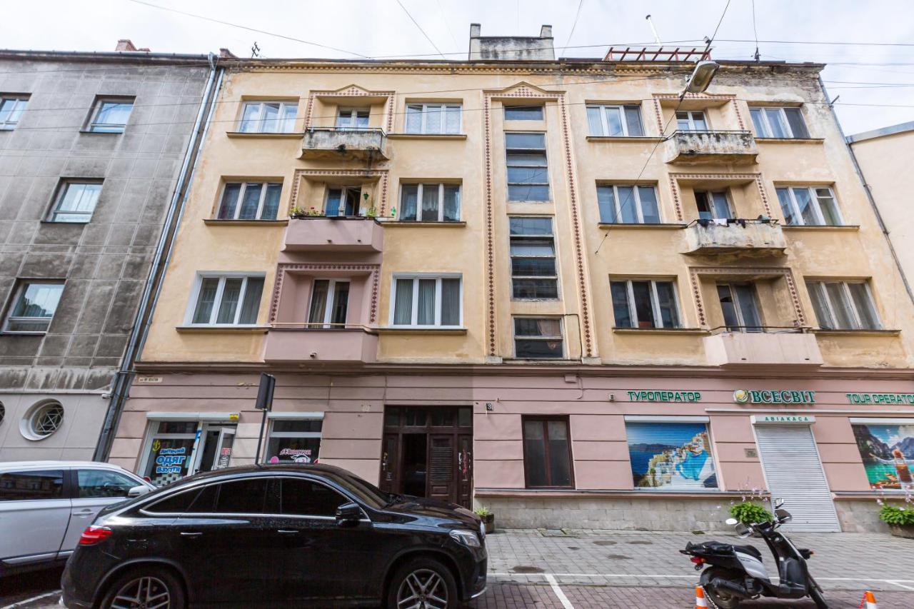 Подобово У Місті Львові На Вулиця Ференца Ліста 3 Біля Палацу Мистецтв Центр 외부 사진